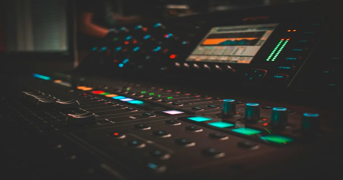 Shepard Tones: The Two-Dimensional Pitch Model Behind Film Music's Eternal Ascent